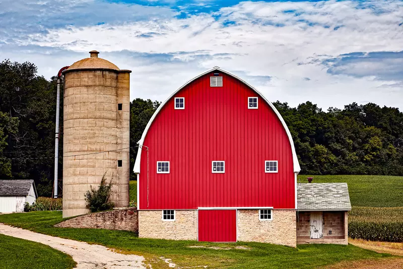 Wisconsin Homes for Sale with Farm Barn 500K to 600K