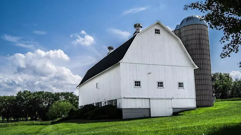 Dairy Barns for Sale in WI.
